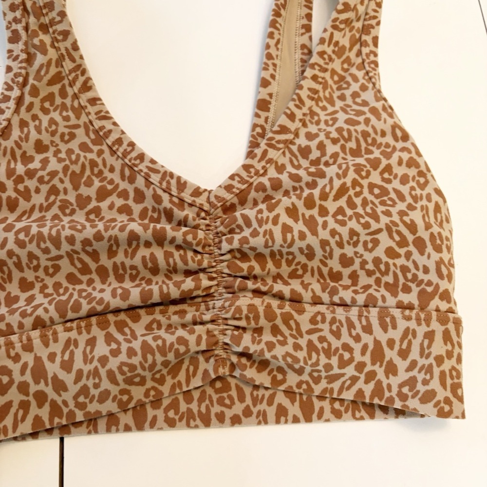 Lorna Jane Leopard Print Brown Ruched V-Neck Longline Sports Bra Comfortable M - Picture 3 of 3